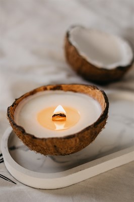 Массажная свеча с феромонами 'Белый мускус' в кокосе, 100гр